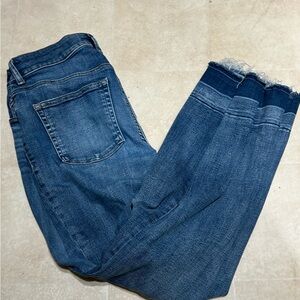 Edge Cropped Jeans in Classic Blue